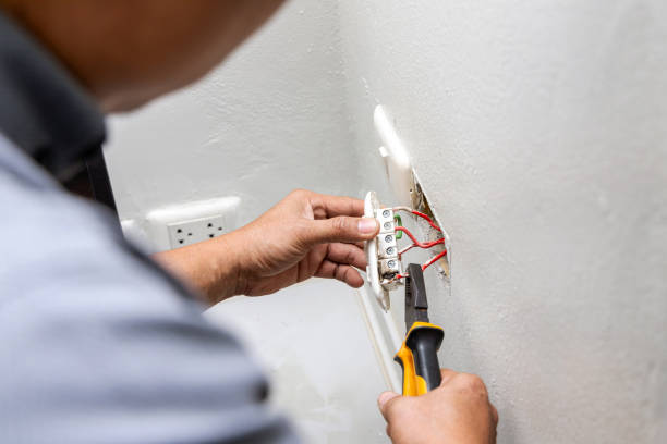 Best Affordable Emergency Electrician  in Gleed, WA